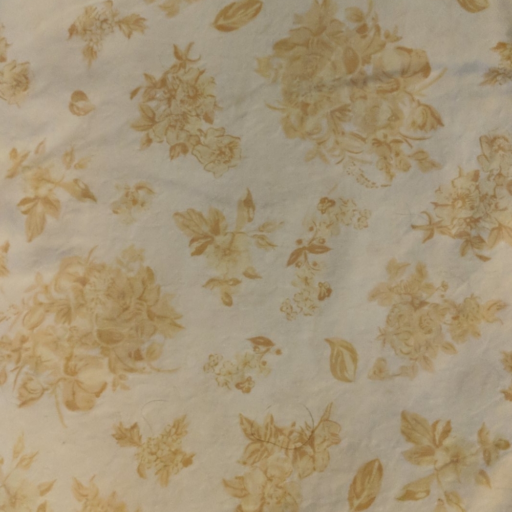 Bed Skirt | Fits Full Size Bed | Double | Yellow